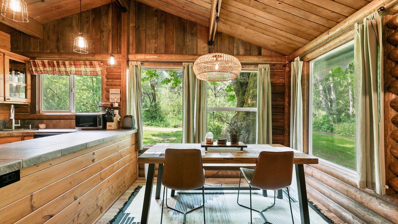 Photo of Kitchen in Gold Bar