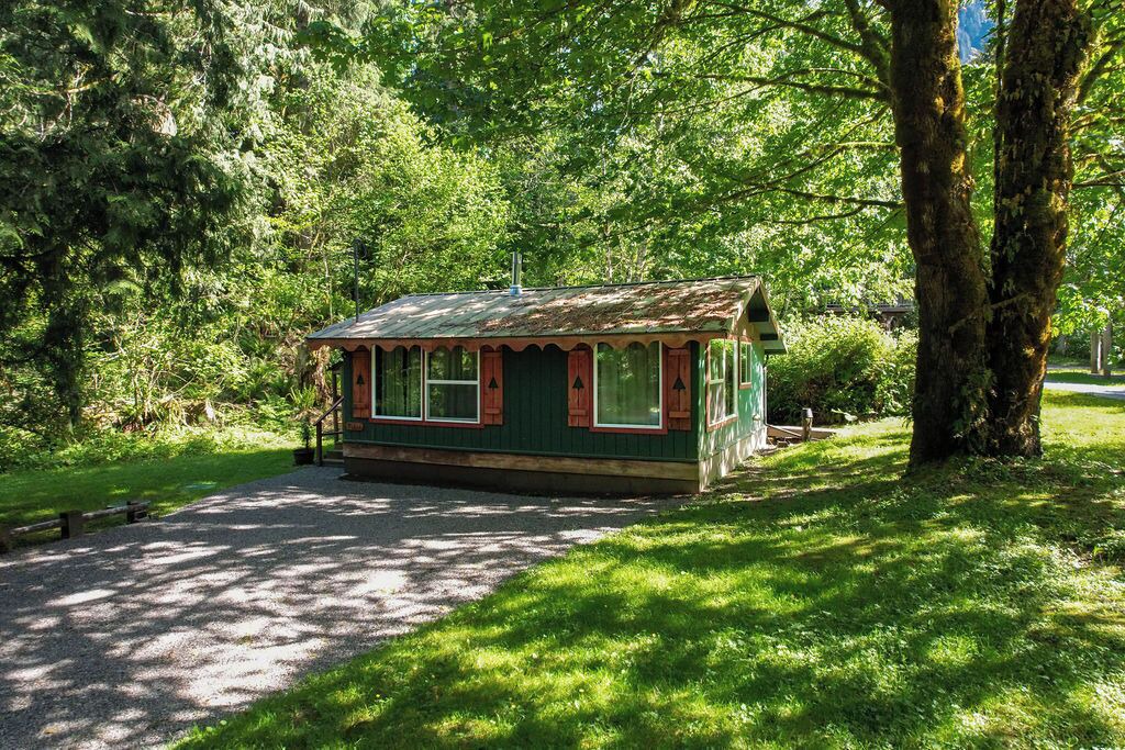 Photo of Outdoor in Gold Bar