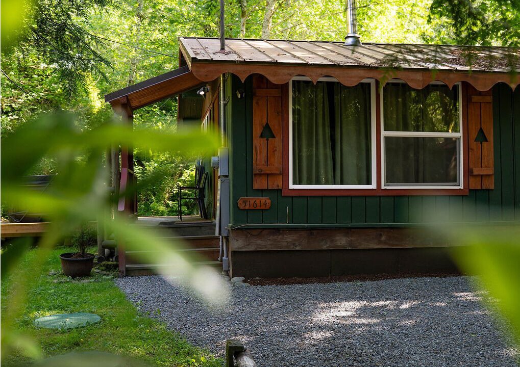 Photo of Outdoor in Gold Bar