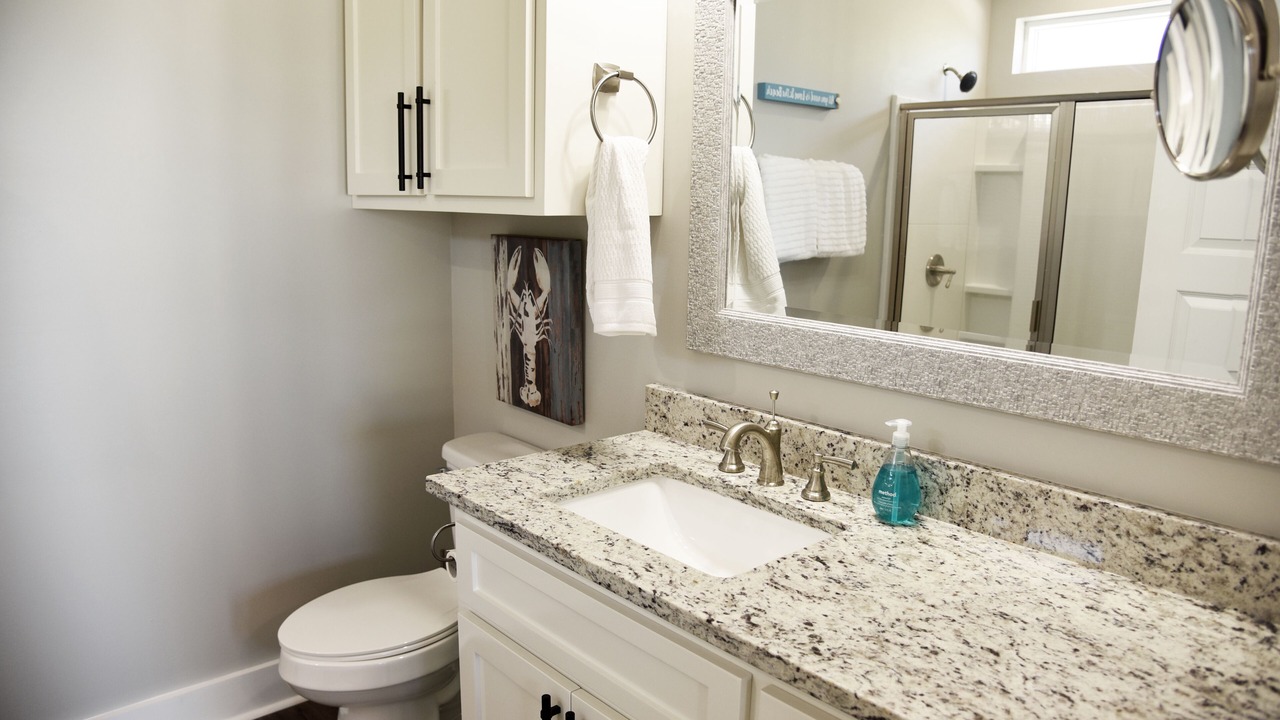 Photo of Bathroom in Audubon Place
