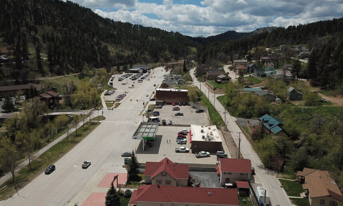 Photo of Others in Deadwood