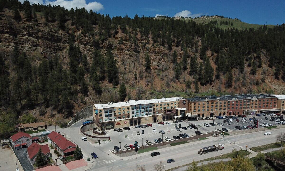 Photo of Others in Deadwood