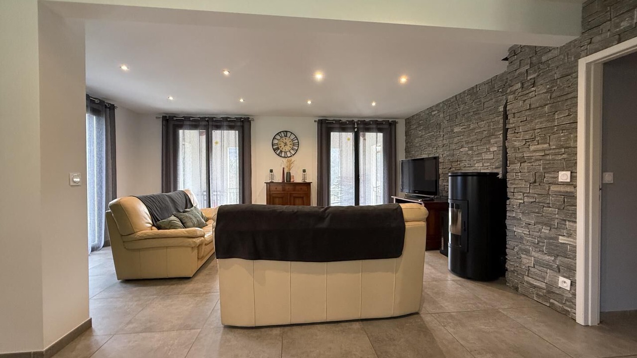 Photo of Livingroom in Souraide