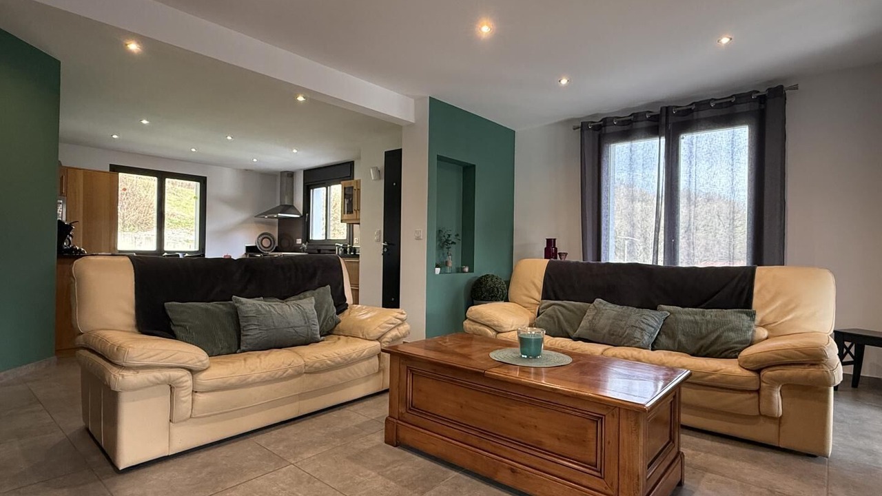 Photo of Livingroom in Souraide
