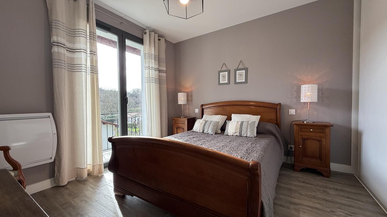 Photo of Bedroom in Souraide