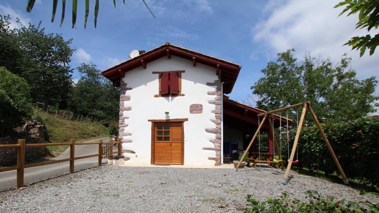 Photo of Outdoor in Ascarat