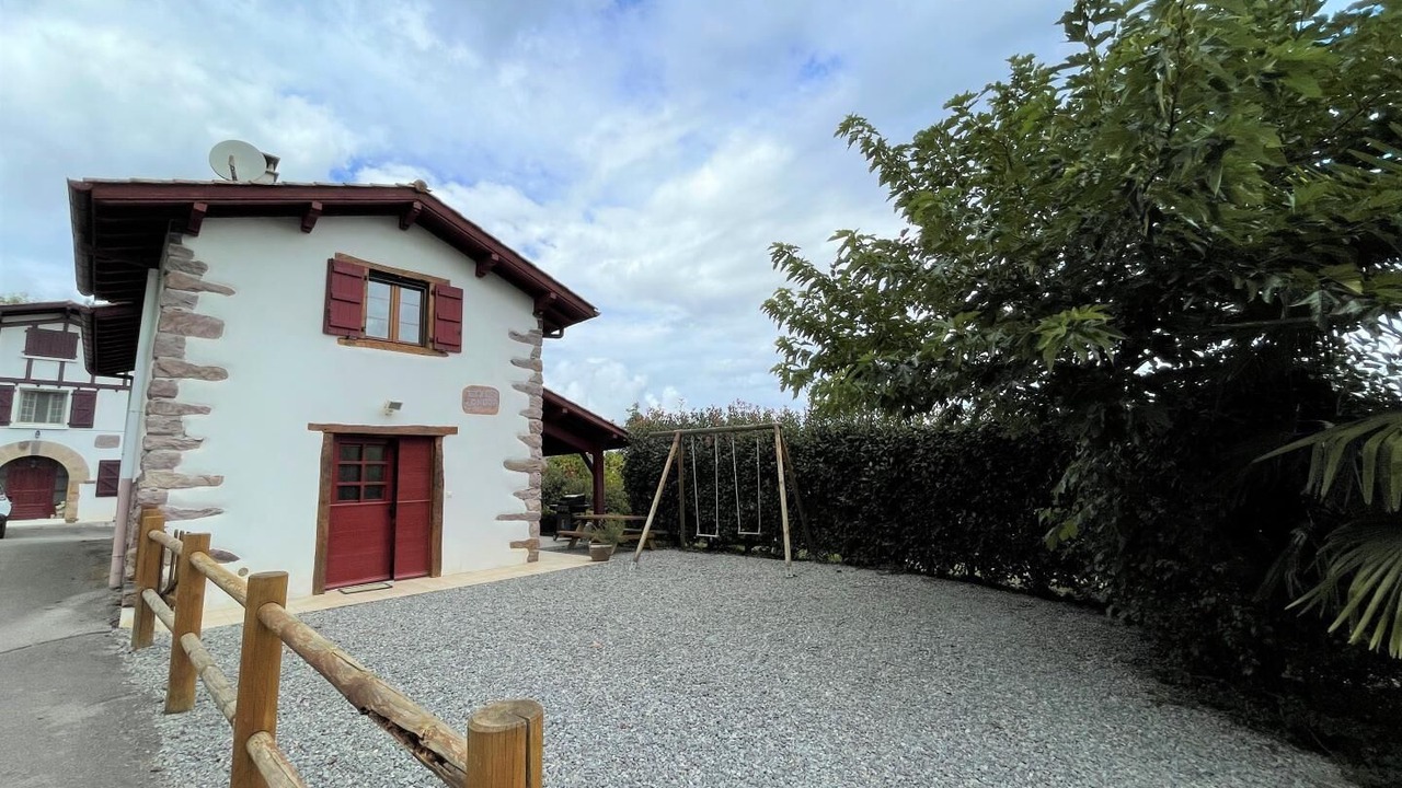 Photo of Outdoor in Ascarat