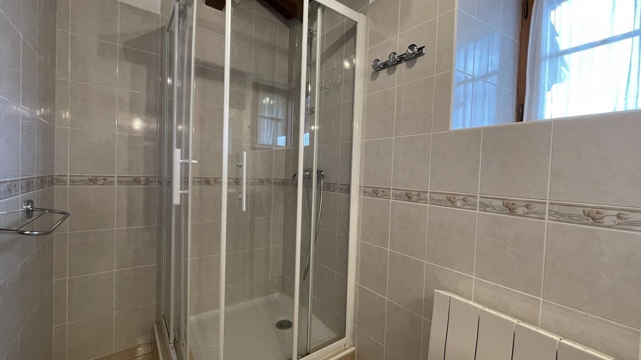 Photo of Bathroom in Ascarat