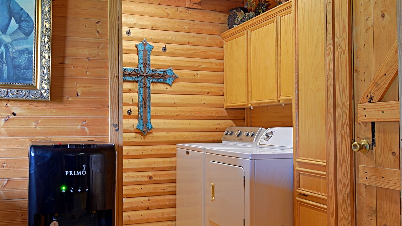 Photo of Bedroom in Caldwell County