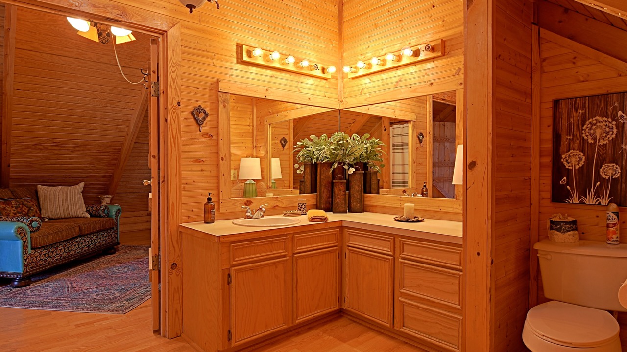 Photo of Bathroom in Caldwell County