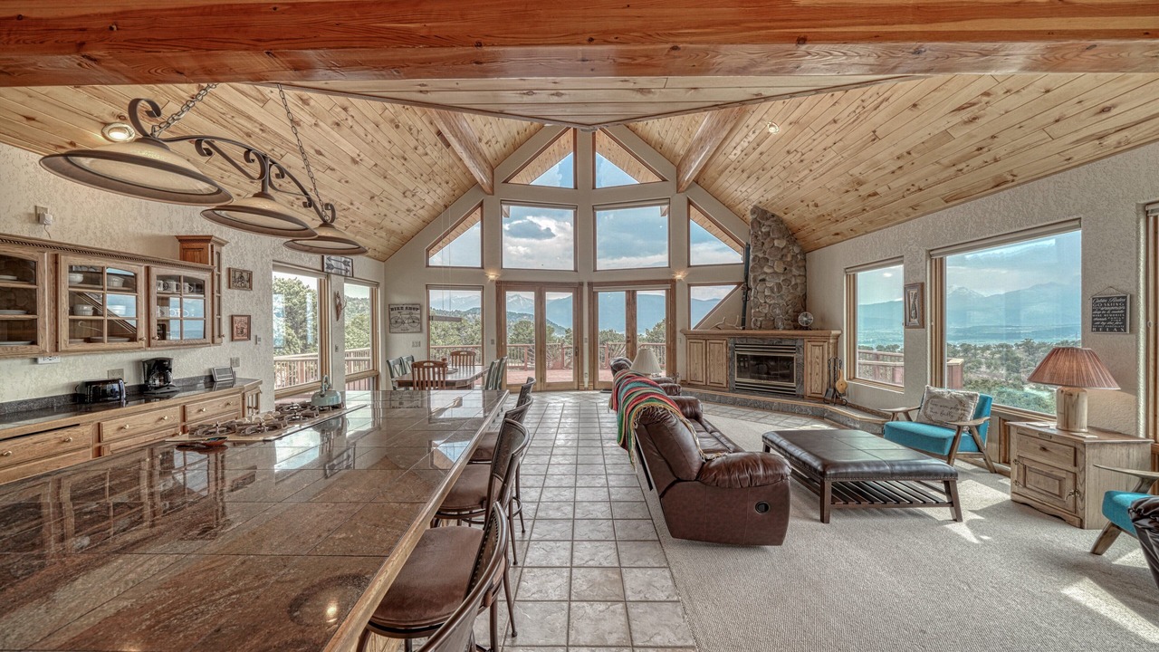 Photo of Livingroom in Salida