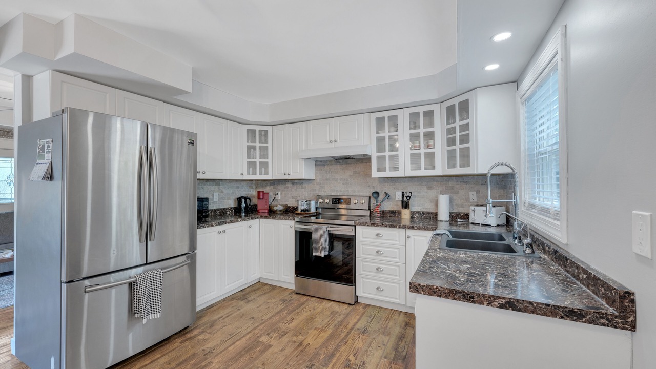 Photo of Kitchen in Boblo Island
