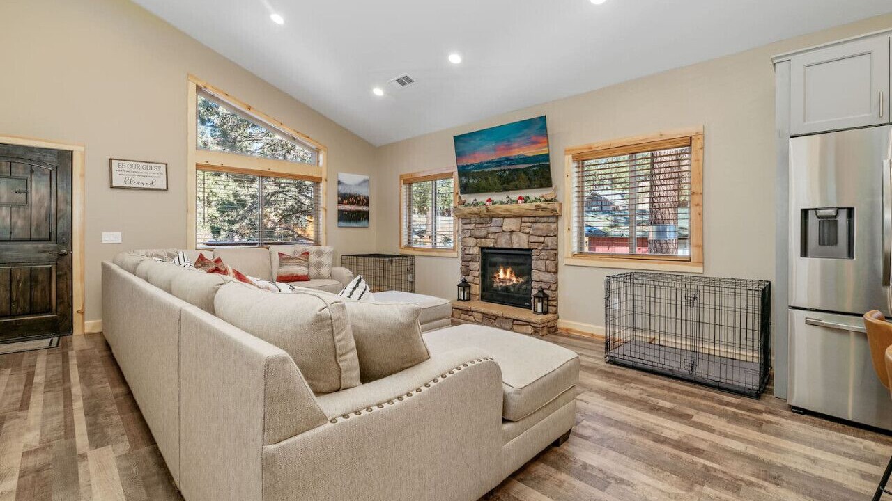 Photo of Livingroom in Big Bear City