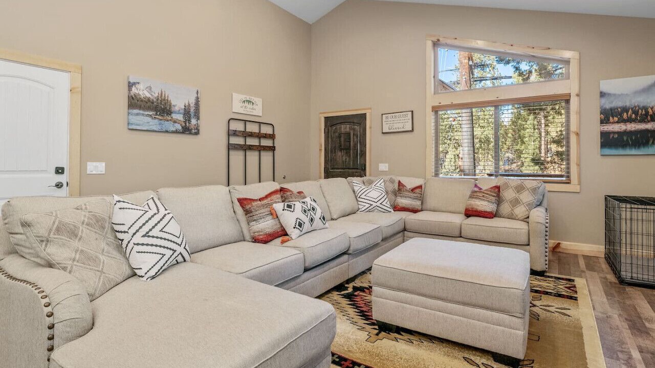 Photo of Livingroom in Big Bear City