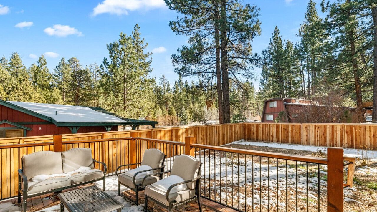 Photo of Patio Balcony in Big Bear City