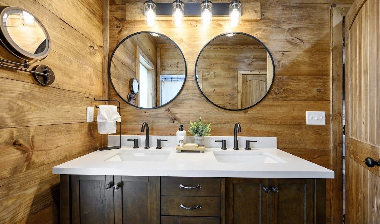 Photo of Bathroom in Golden
