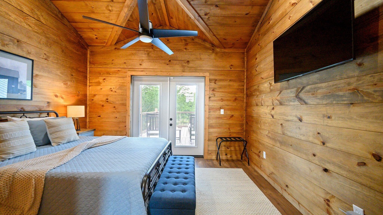Photo of Bedroom in Golden
