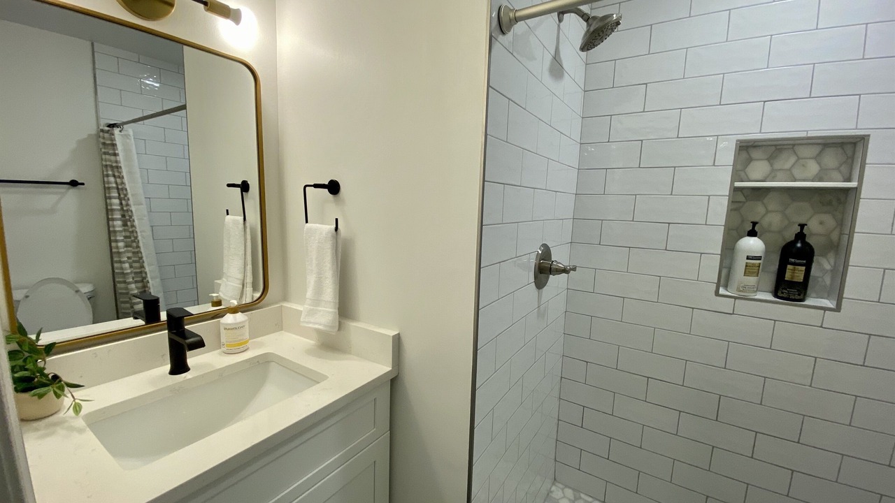Photo of Bathroom in Cherrydale