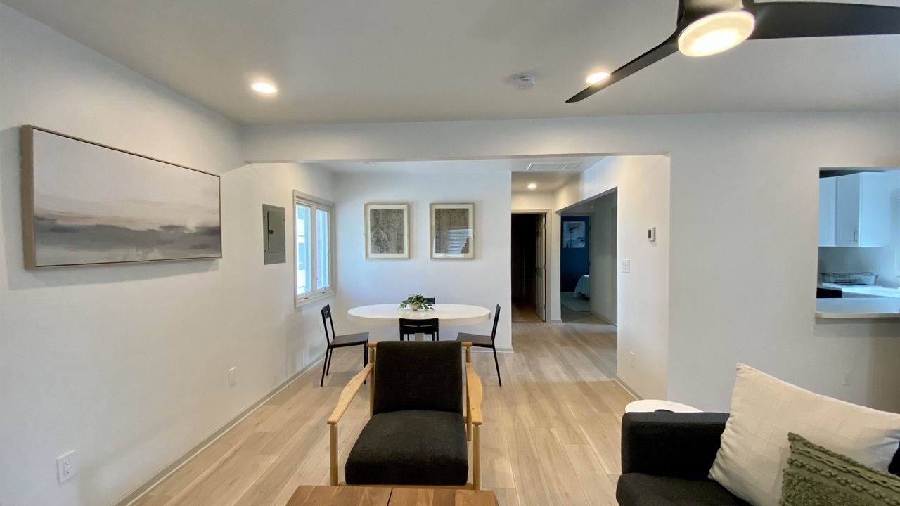 Photo of Livingroom in Cherrydale