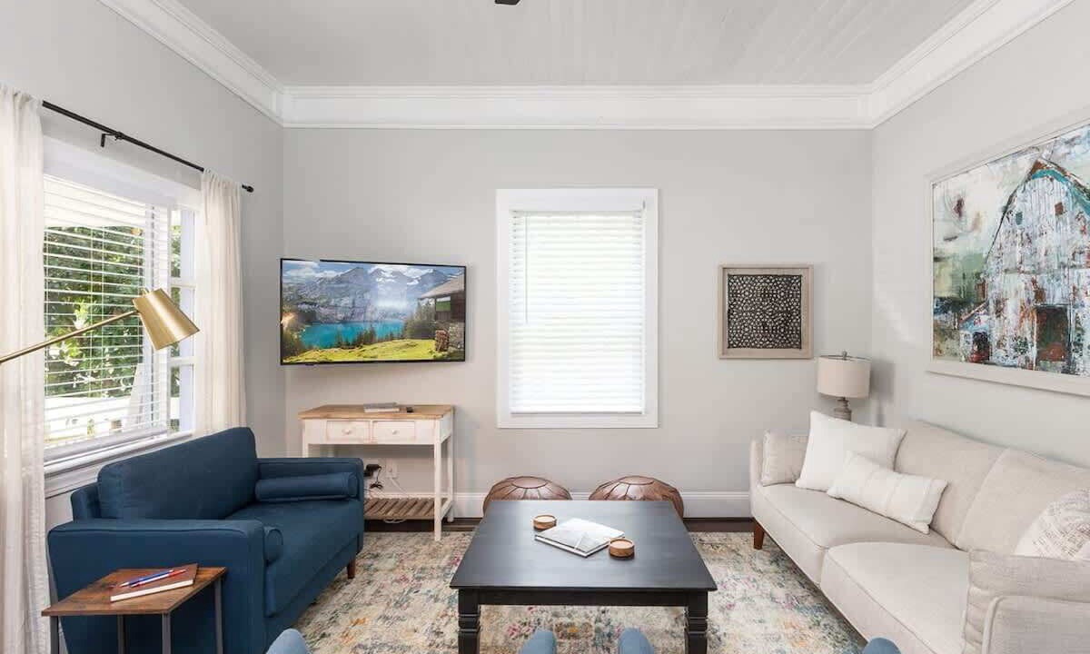 Photo of Livingroom in NoDa