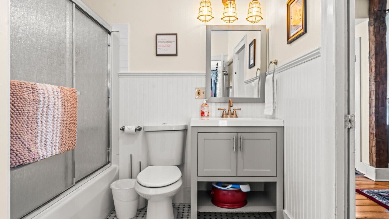 Photo of Bathroom in Mystic