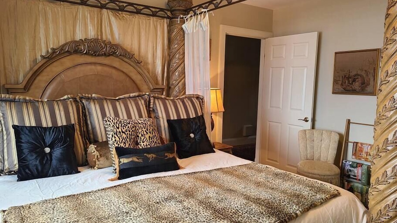 Photo of Bedroom in Western Shore