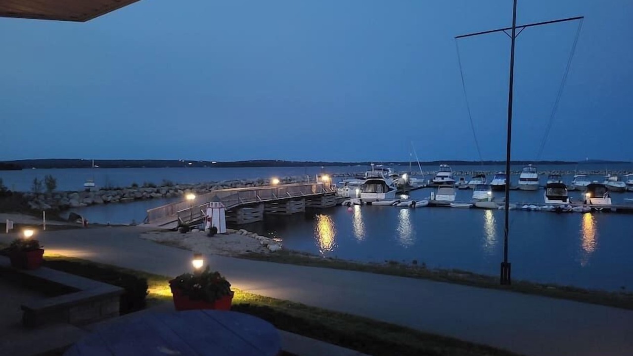 Photo of Others in Western Shore