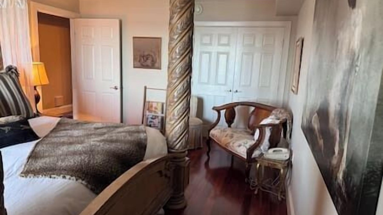 Photo of Bedroom in Western Shore