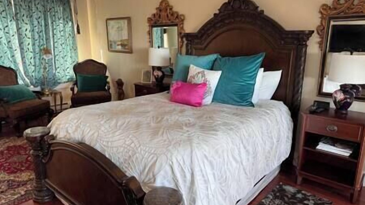 Photo of Bedroom in Western Shore