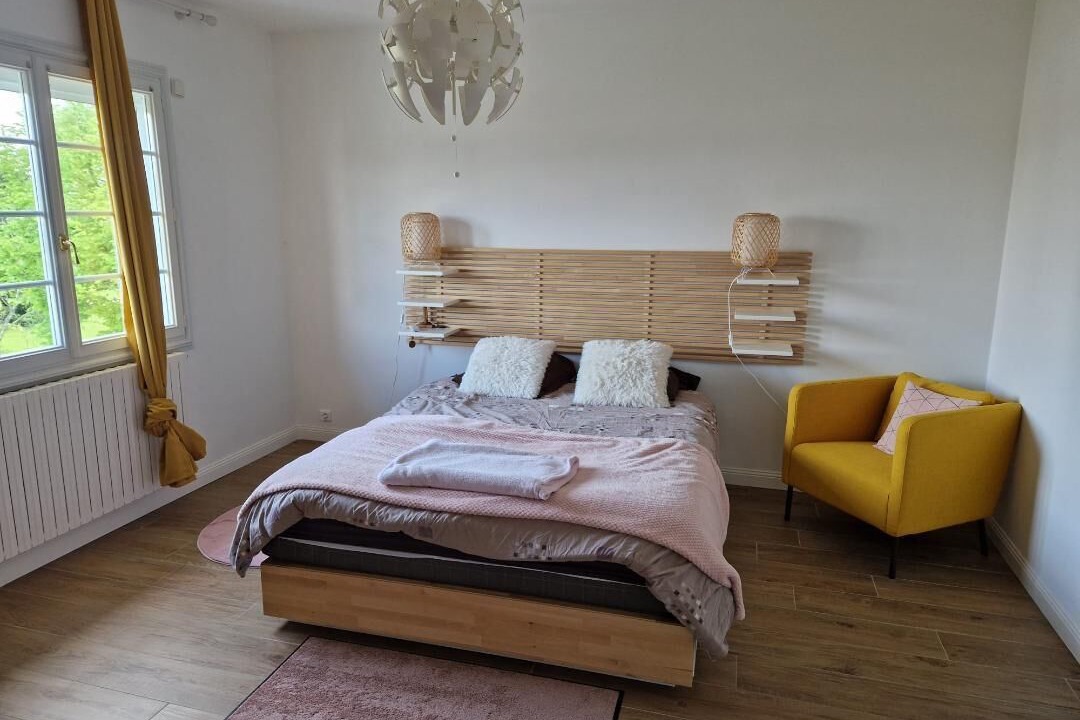Photo of Bedroom in Mouilleron-le-Captif