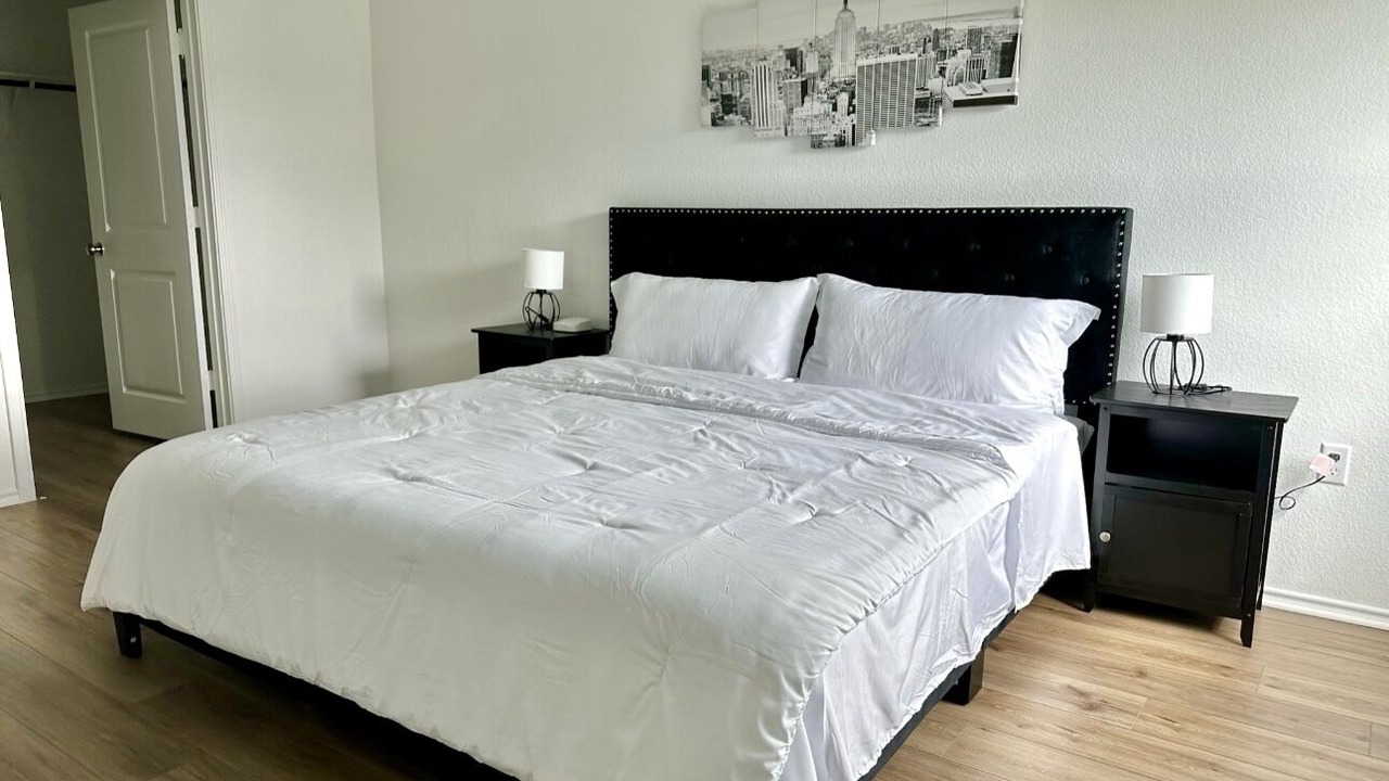 Photo of Bedroom in Del Valle