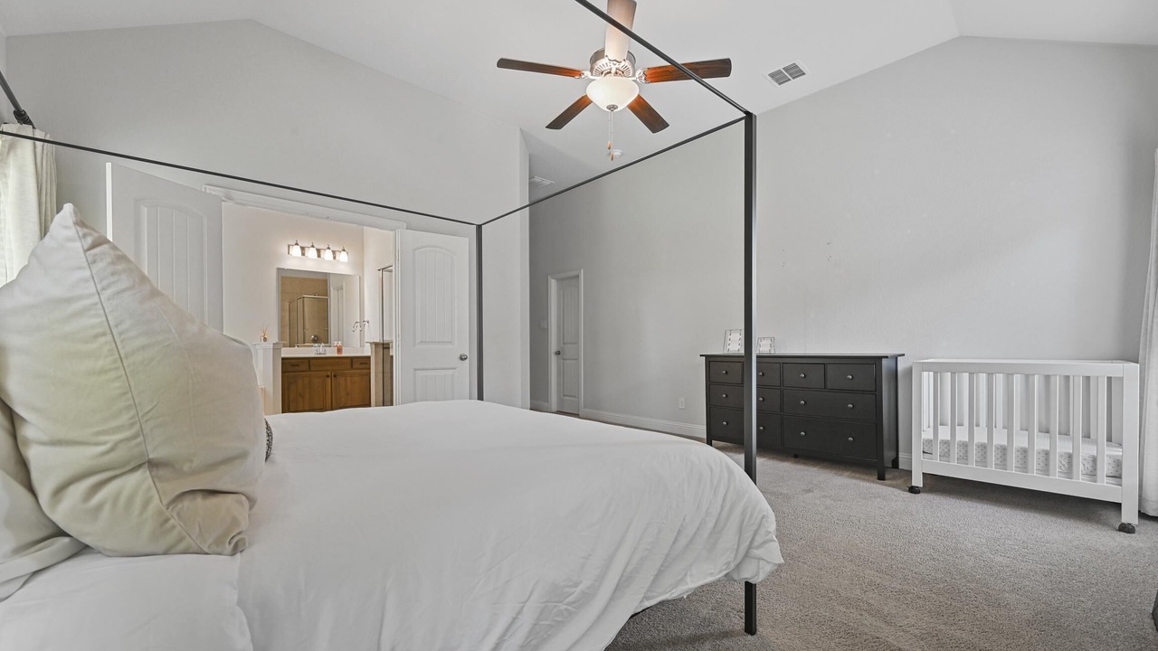 Photo of Bedroom in Forest Hill