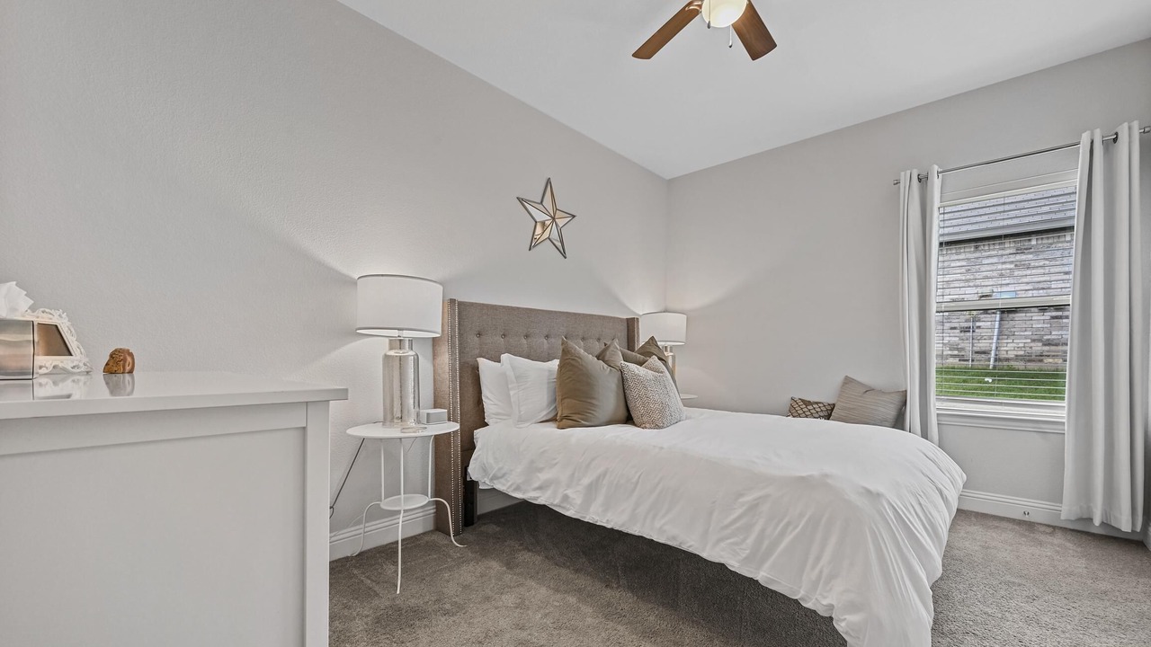 Photo of Bedroom in Forest Hill