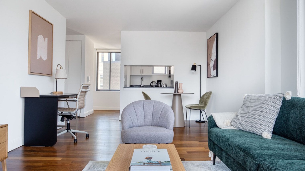 Photo of Livingroom in Gramercy