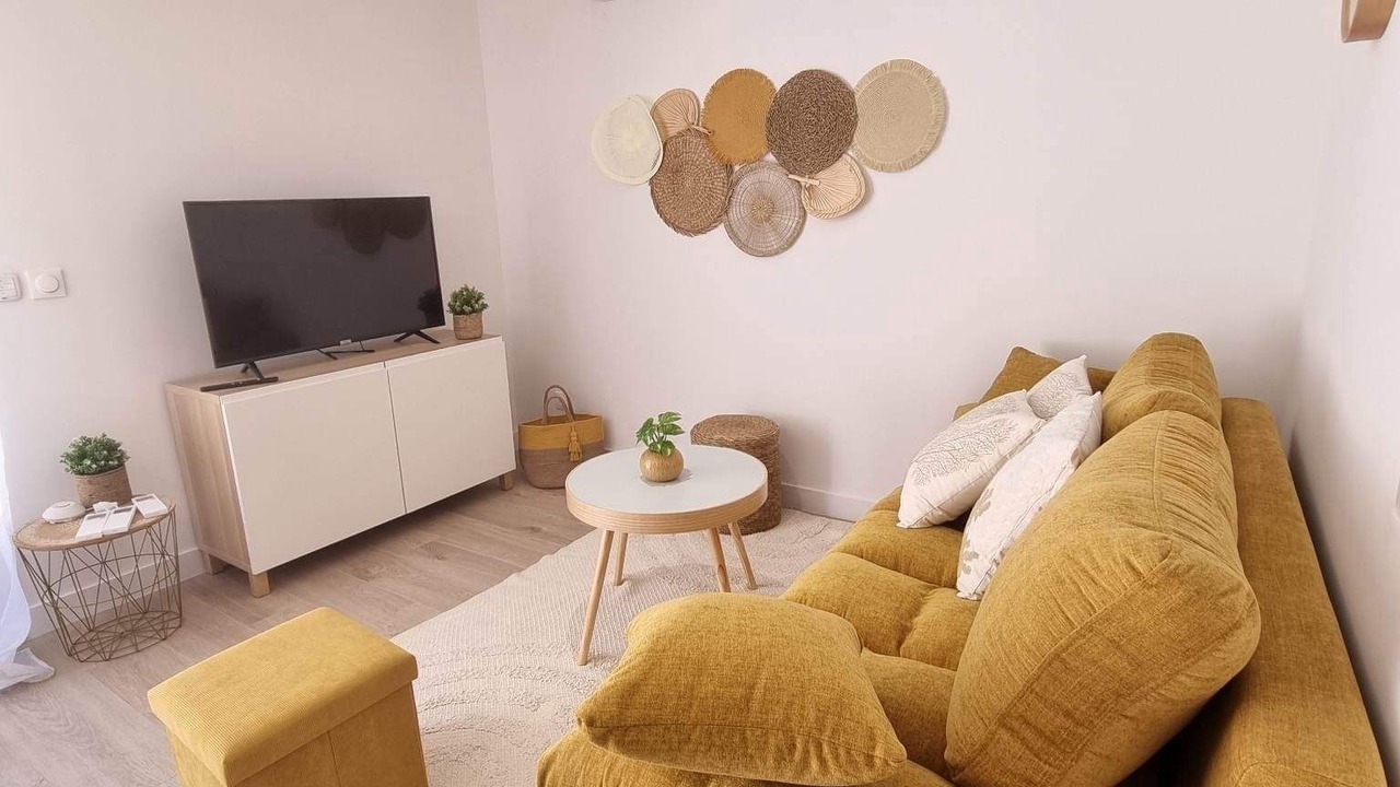 Photo of Livingroom in Arbonne-la-Foret