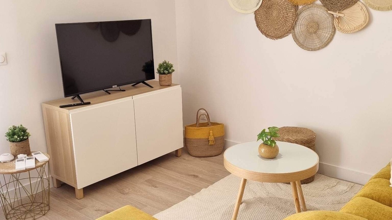 Photo of Livingroom in Arbonne-la-Foret