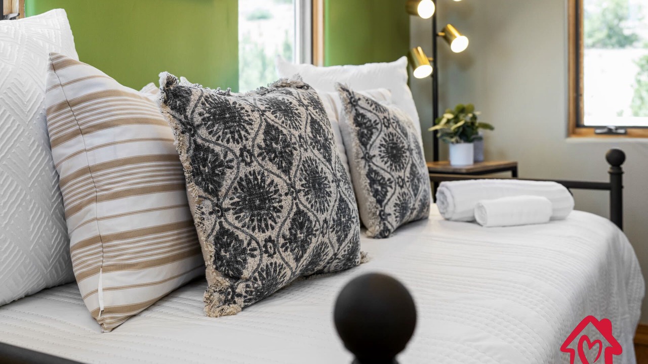 Photo of Bedroom in Placitas