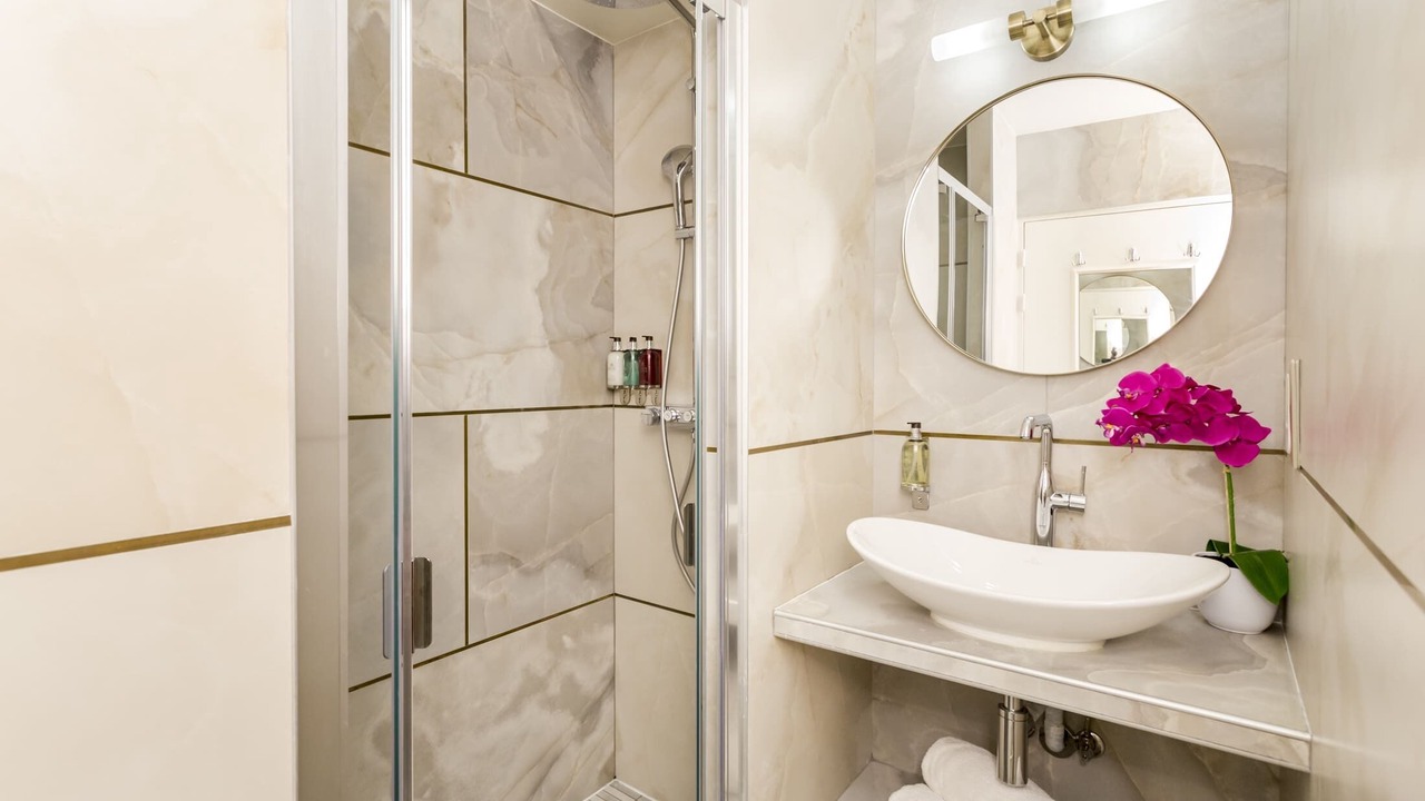 Photo of Bathroom in Saint-Thomas-d'Aquin