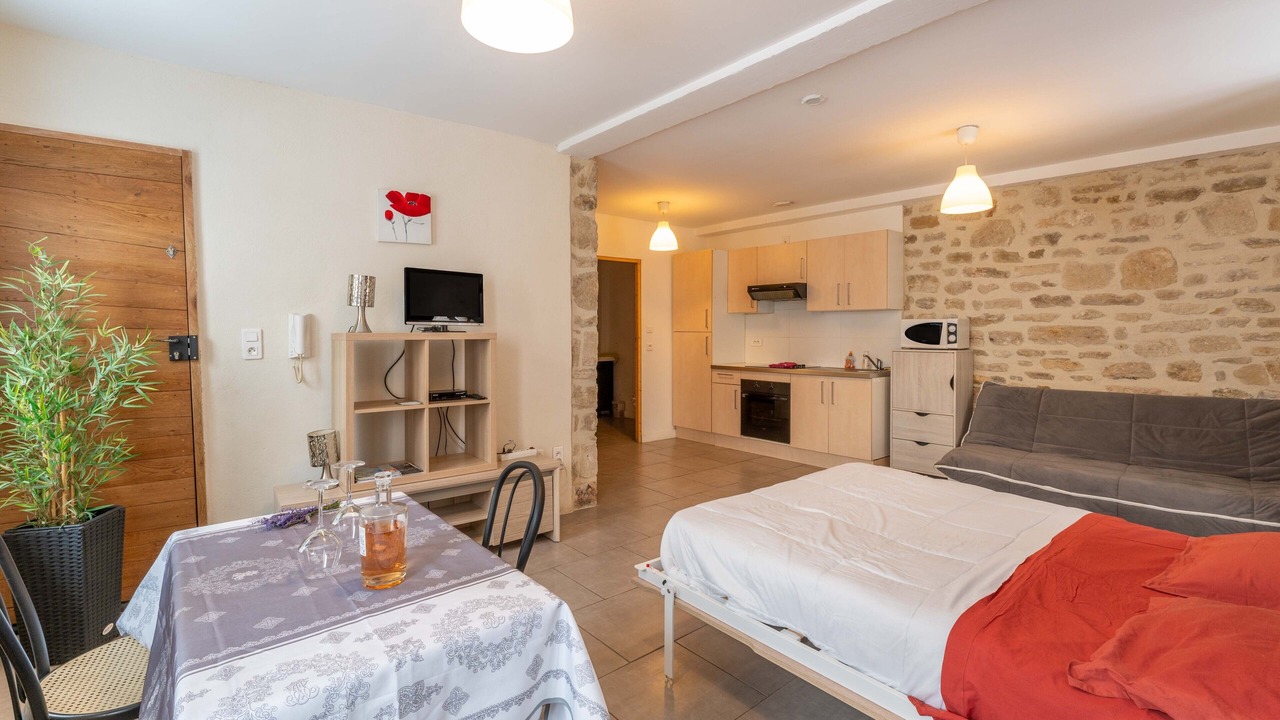 Photo of Bedroom in Malaucene