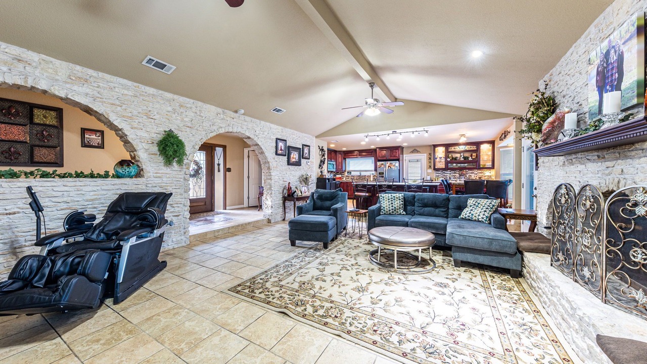 Photo of Livingroom in Pflugerville