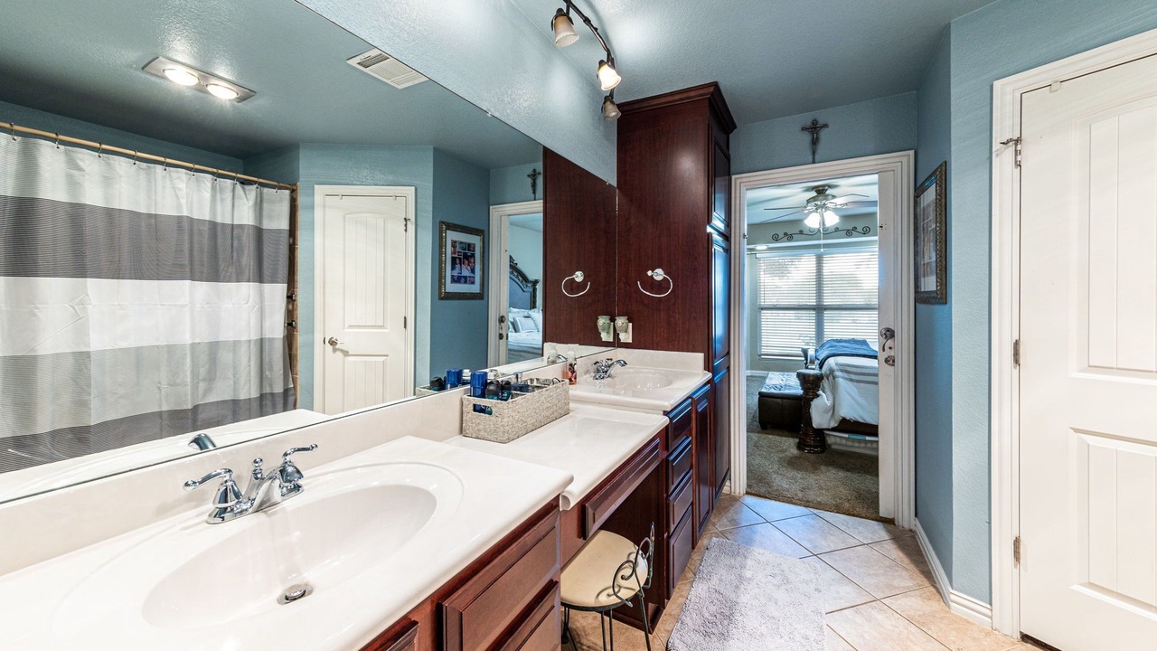 Photo of Bathroom in Pflugerville
