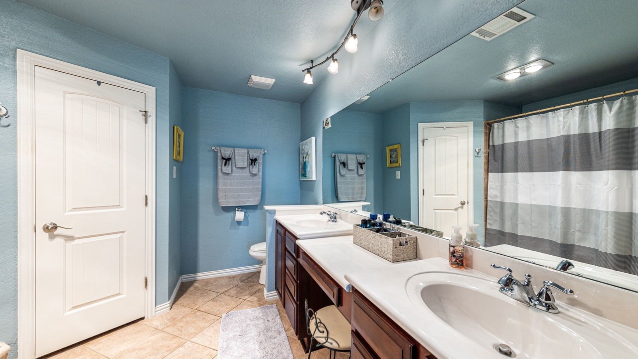 Photo of Bathroom in Pflugerville
