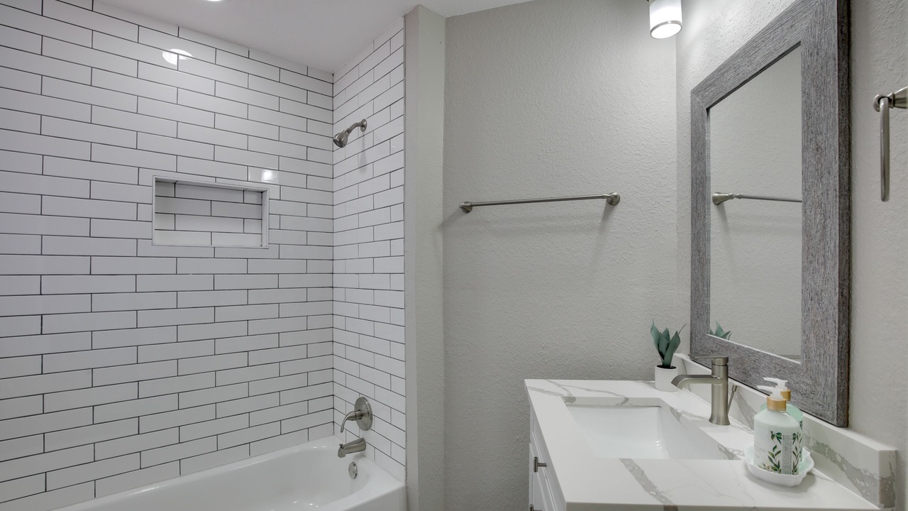 Photo of Bathroom in Kemp