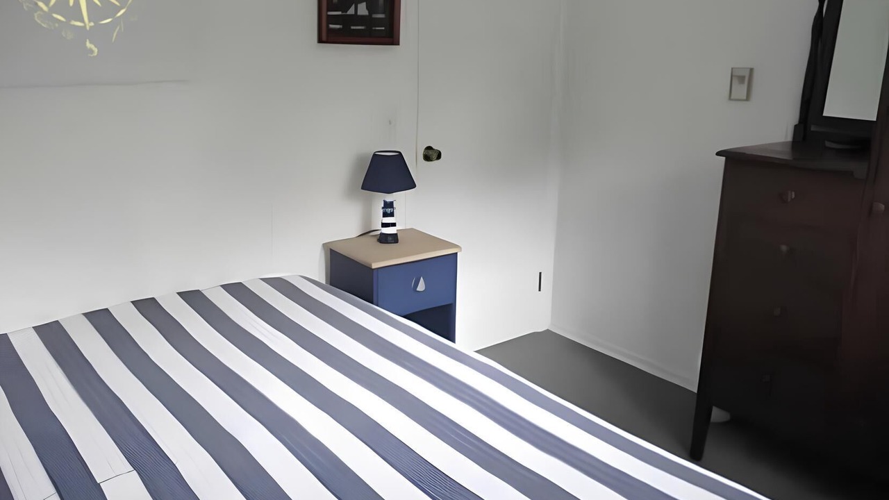 Photo of Bedroom in Sauble Beach