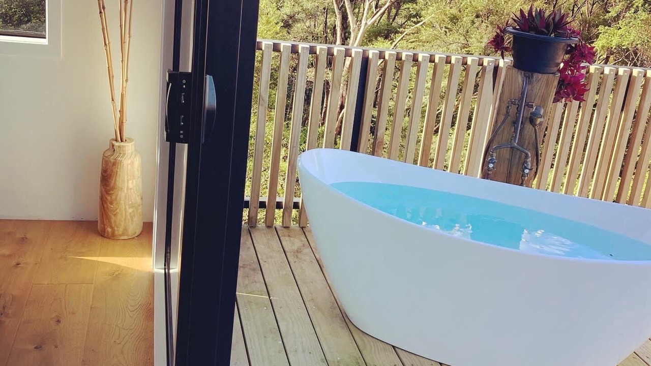 Photo of Others in Russell