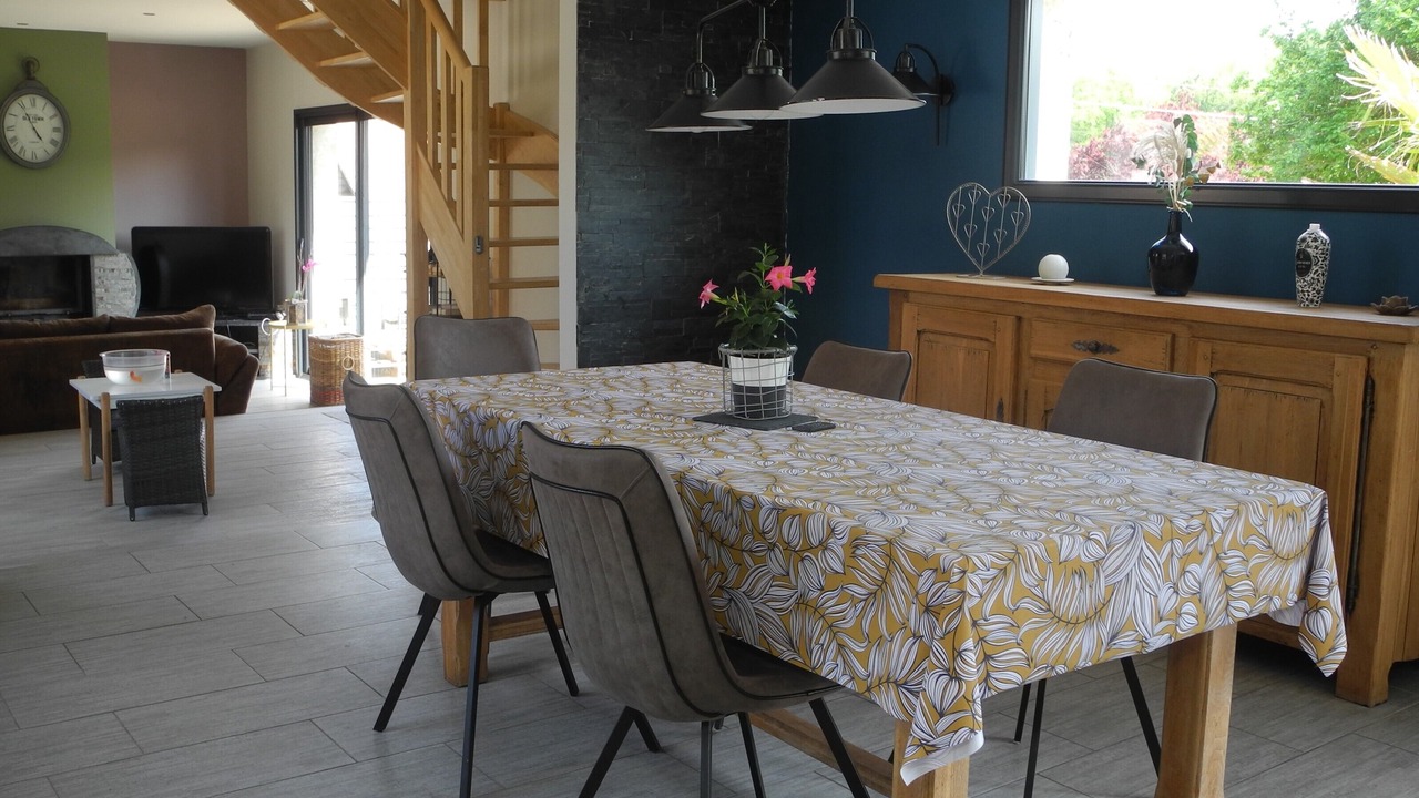 Photo of Others in Widehem