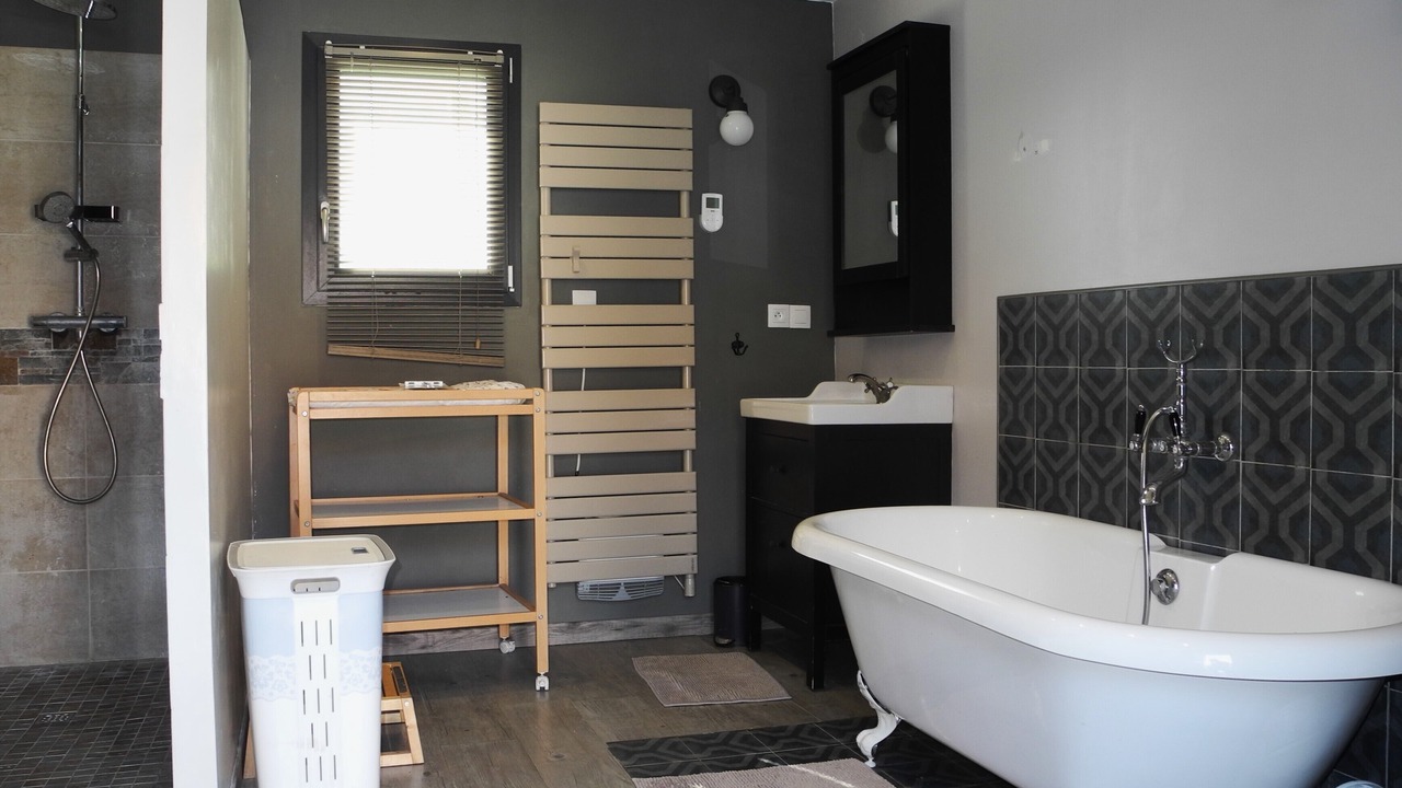 Photo of Bathroom in Widehem