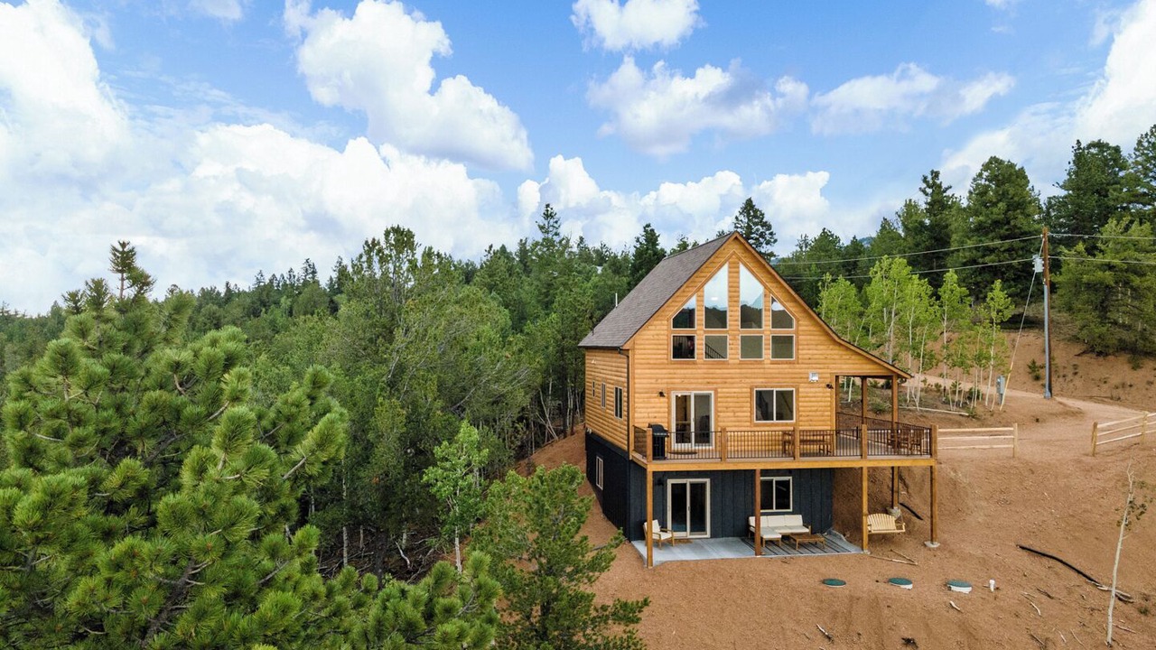 Photo of Others in Rainbow Valley