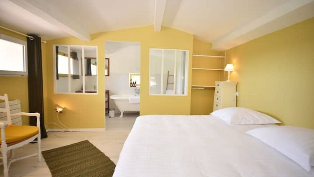 Photo of Bedroom in Flayosc