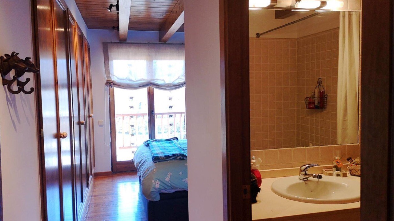 Photo of Bedroom in Das